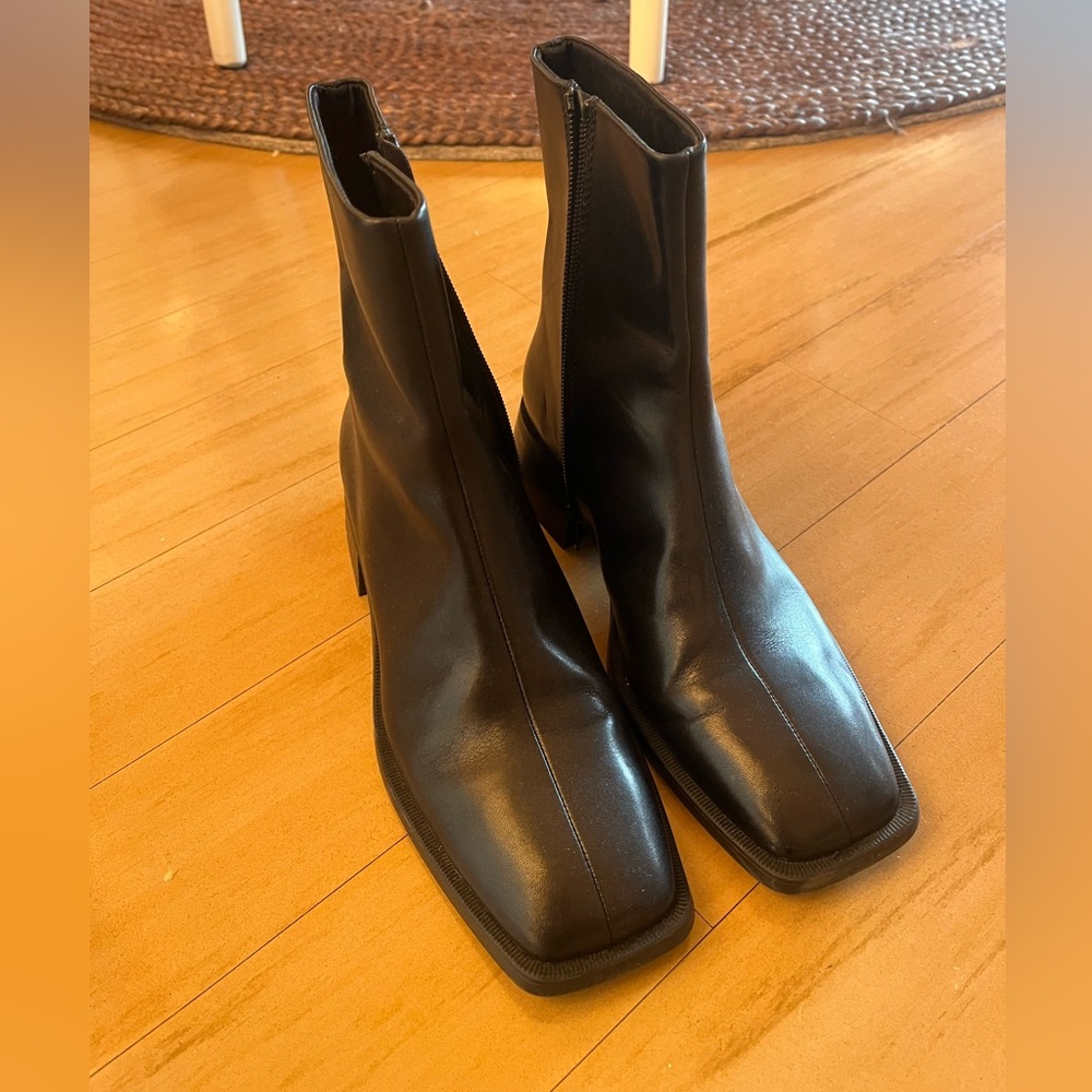 Vagabond Black Heeled Ankle Boots